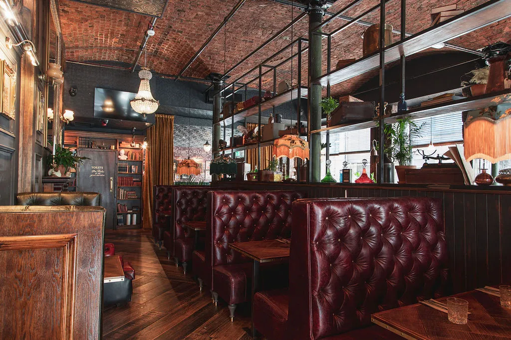 Duke's Umbrella — main bar with brass detailing