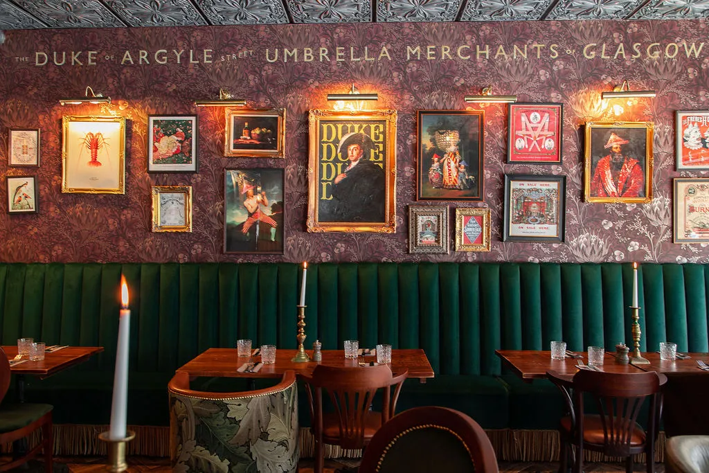 Duke's Umbrella — Victorian-styled drinking room