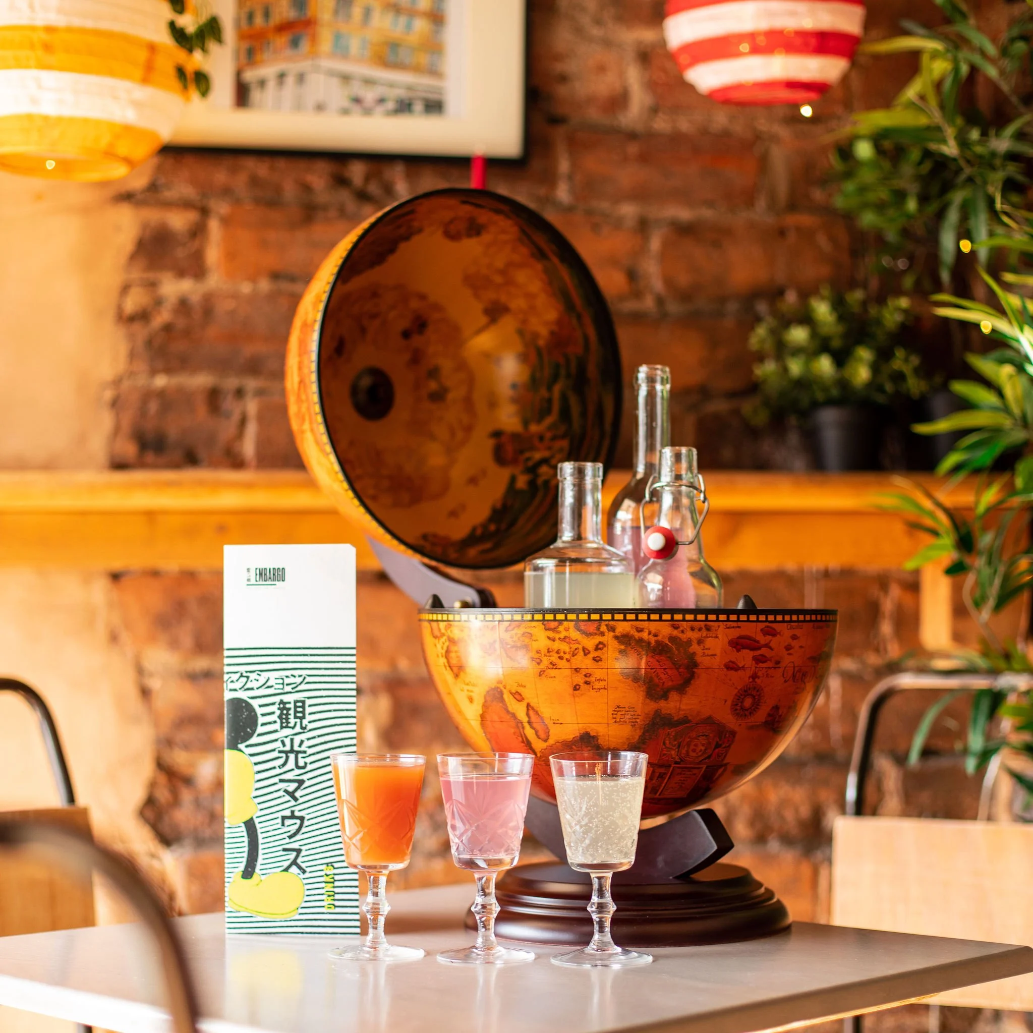 Embargo — vintage globe drinks trolley with cocktails, Byres Road, Glasgow